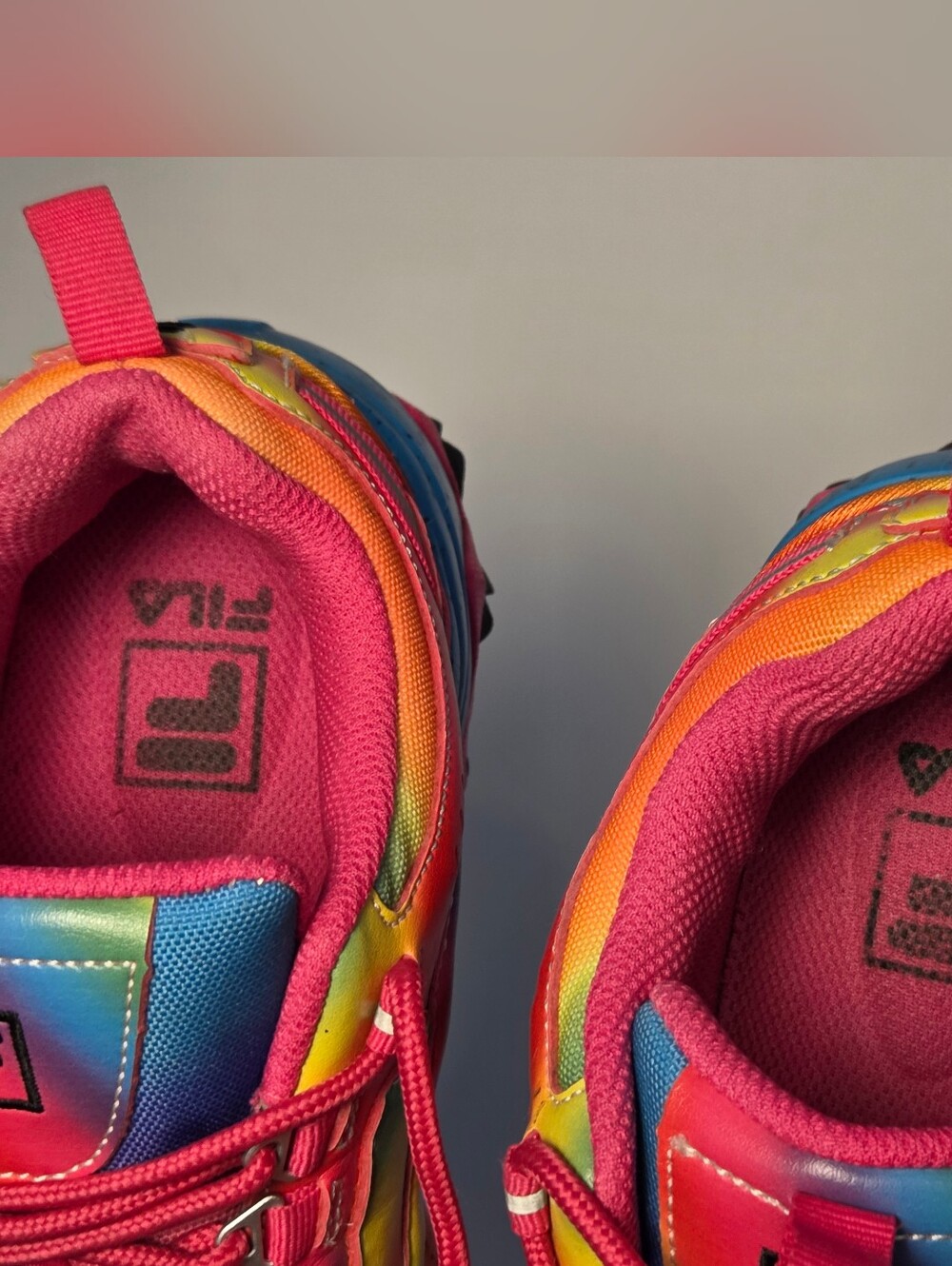 FILA Oakmont TR Sneakers Women's Retro Rainbow Tie-Dye Fashion Footwear Size 9 - Picture 5 of 6